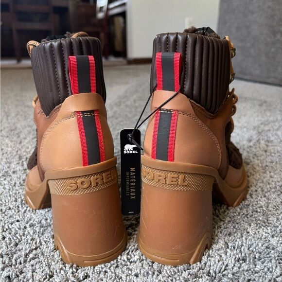 NWT Sorel Brex Cozy Heeled Leather Boot. 6 1/2 - Picture 2 of 4